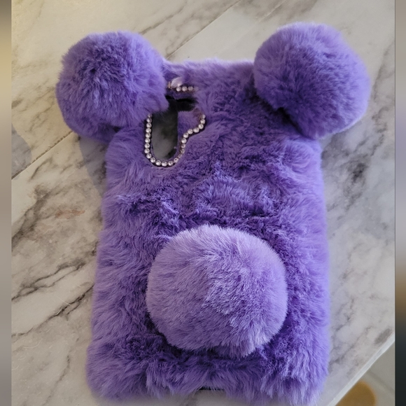 Galaxy 21 FE Purple fur Case - Picture 2 of 5